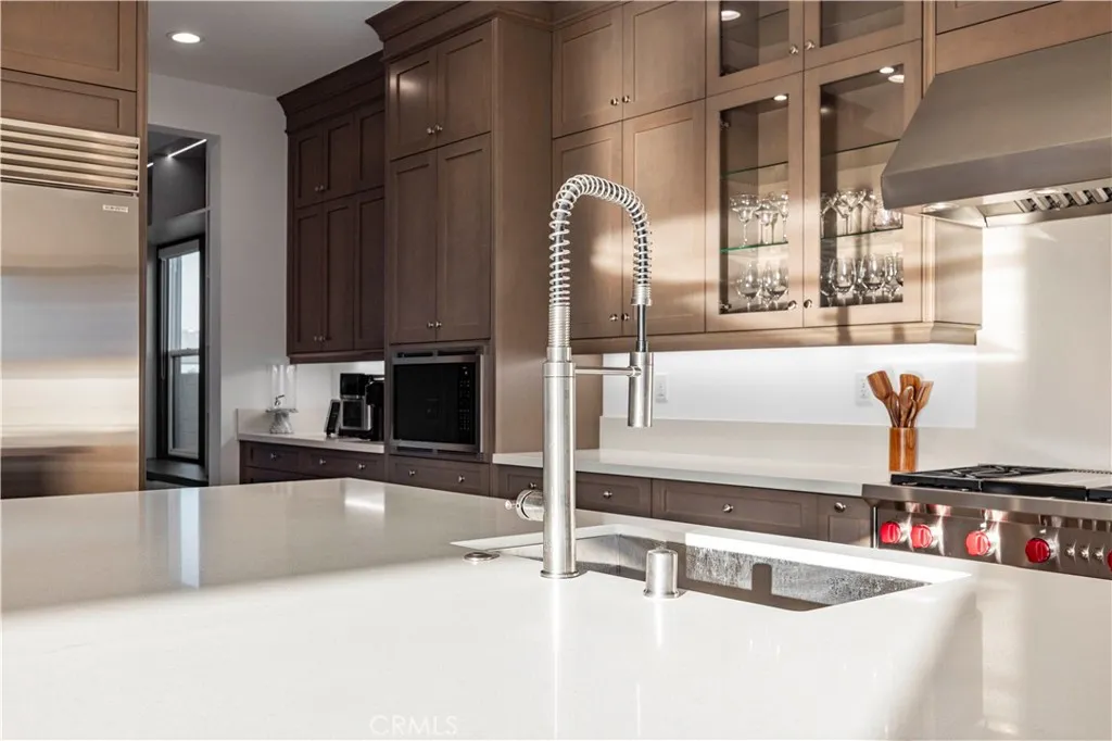 24152 West Corte Ala, Valencia, California 91354 home-pic-9